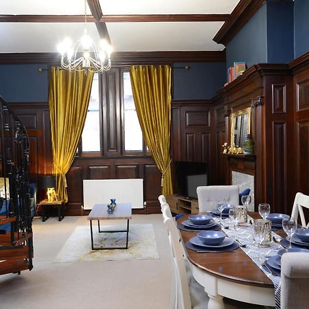 The Old Brewery Boardroom - Winchester City Centre - Unique Property - Free Parking - Sleeps 6 - By Xplus Stays Экстерьер фото