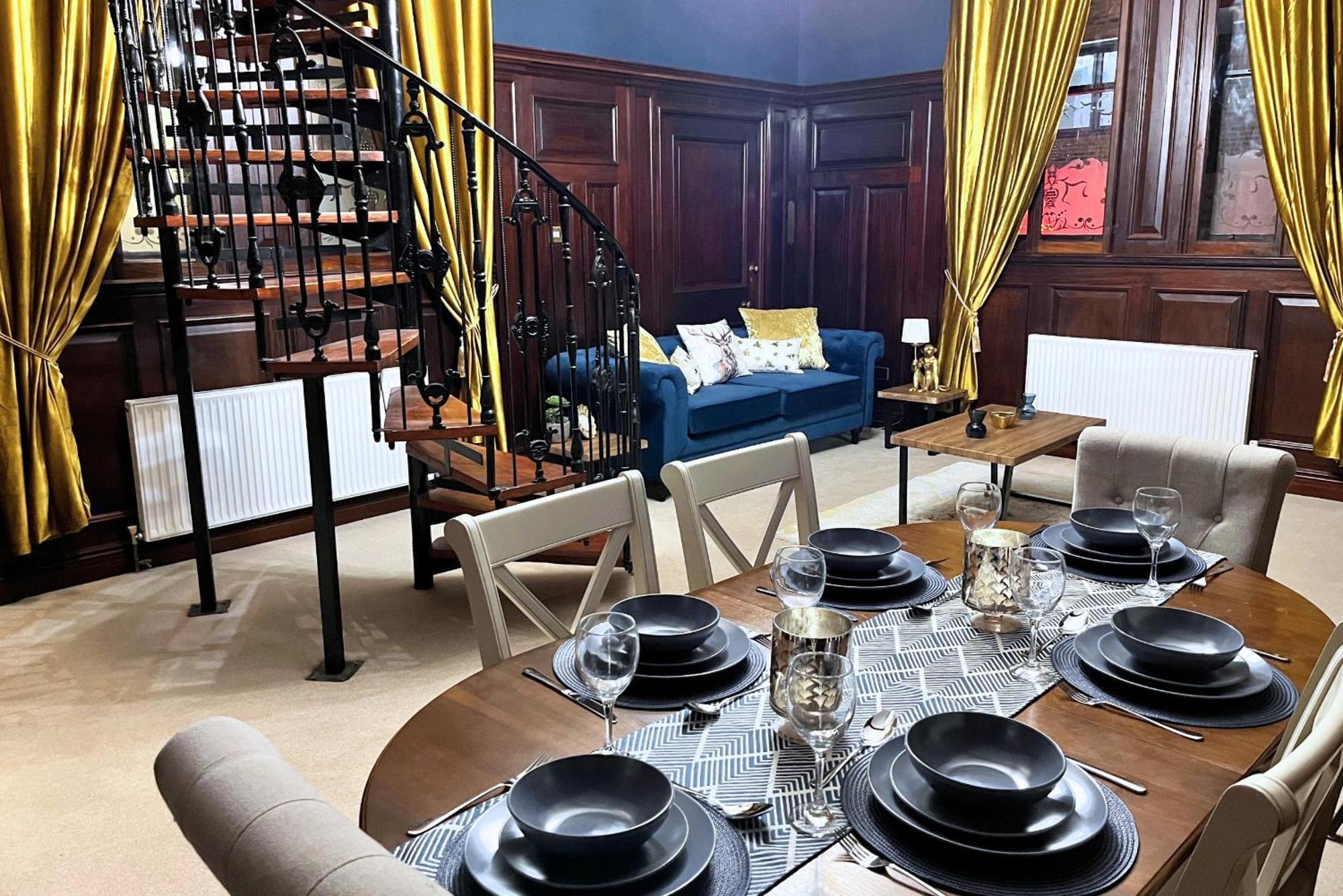 The Old Brewery Boardroom - Winchester City Centre - Unique Property - Free Parking - Sleeps 6 - By Xplus Stays Экстерьер фото